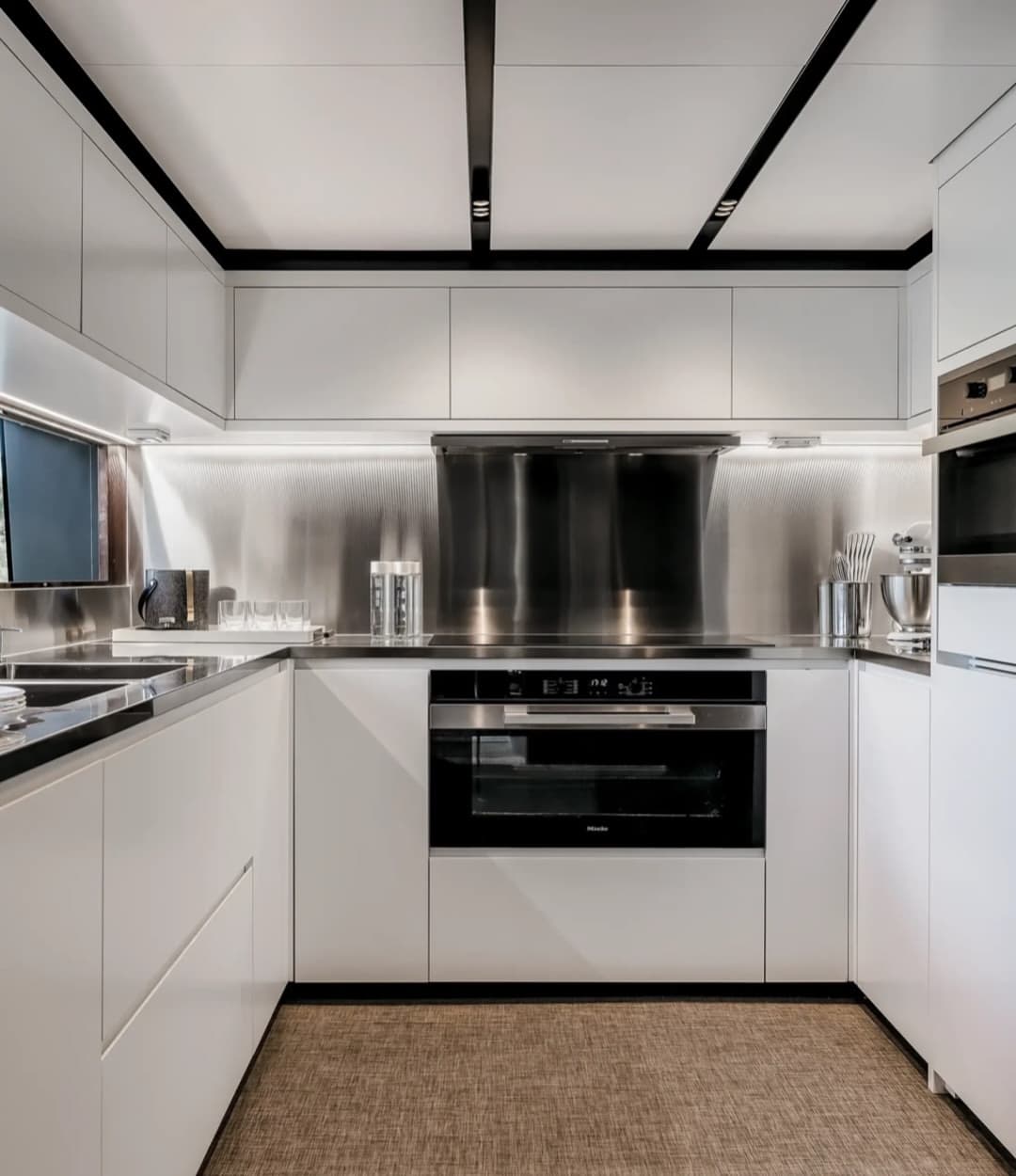 2023 JANUS NAVEM Riva 130’ Bellissima — photo 4