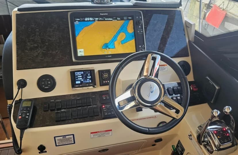 2016 Sea Ray Sea Ray sundancer 470 — photo 3