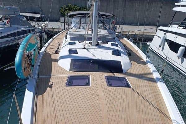 2021 Dufour Yachts 530 — photo 4
