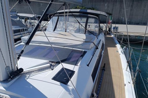 2021 Dufour Yachts 530 — photo 5