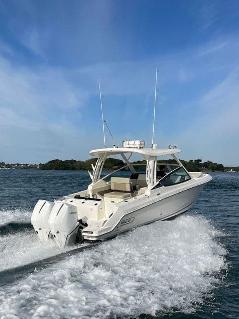 2021 Boston Whaler Vantage 280 — photo 2