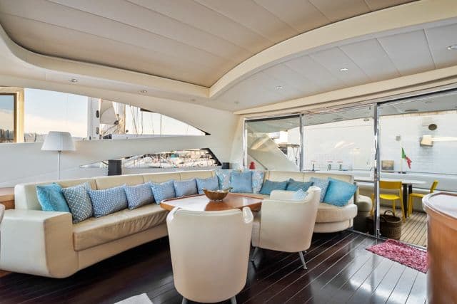 2005 Pershing 76 — photo 6