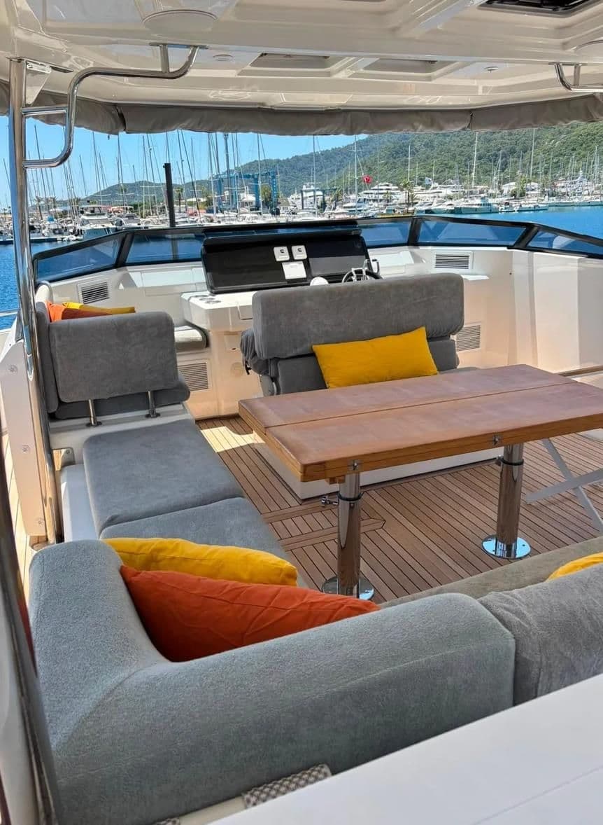 2021 AQUILA 54 yacht — photo 4