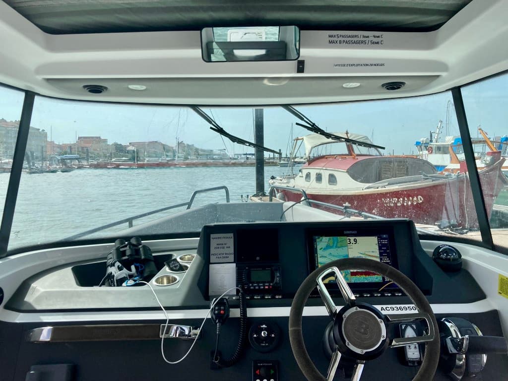 2021 AXOPAR 28 Cabin Brabus Line — photo 5