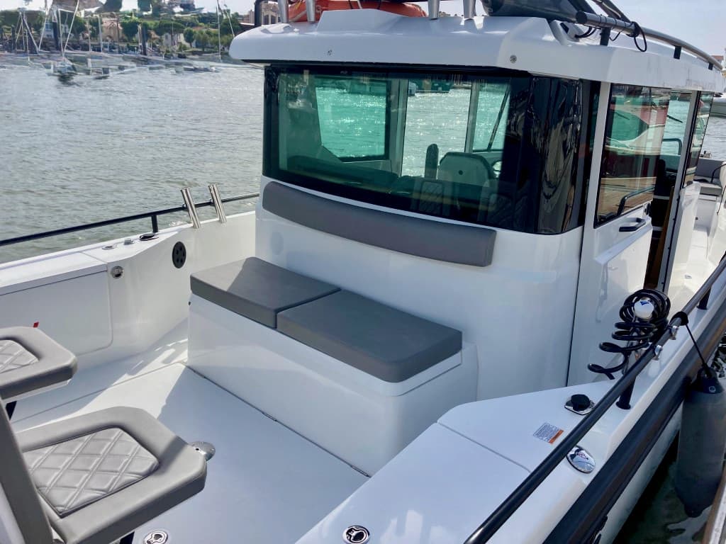2021 AXOPAR 28 Cabin Brabus Line — photo 7