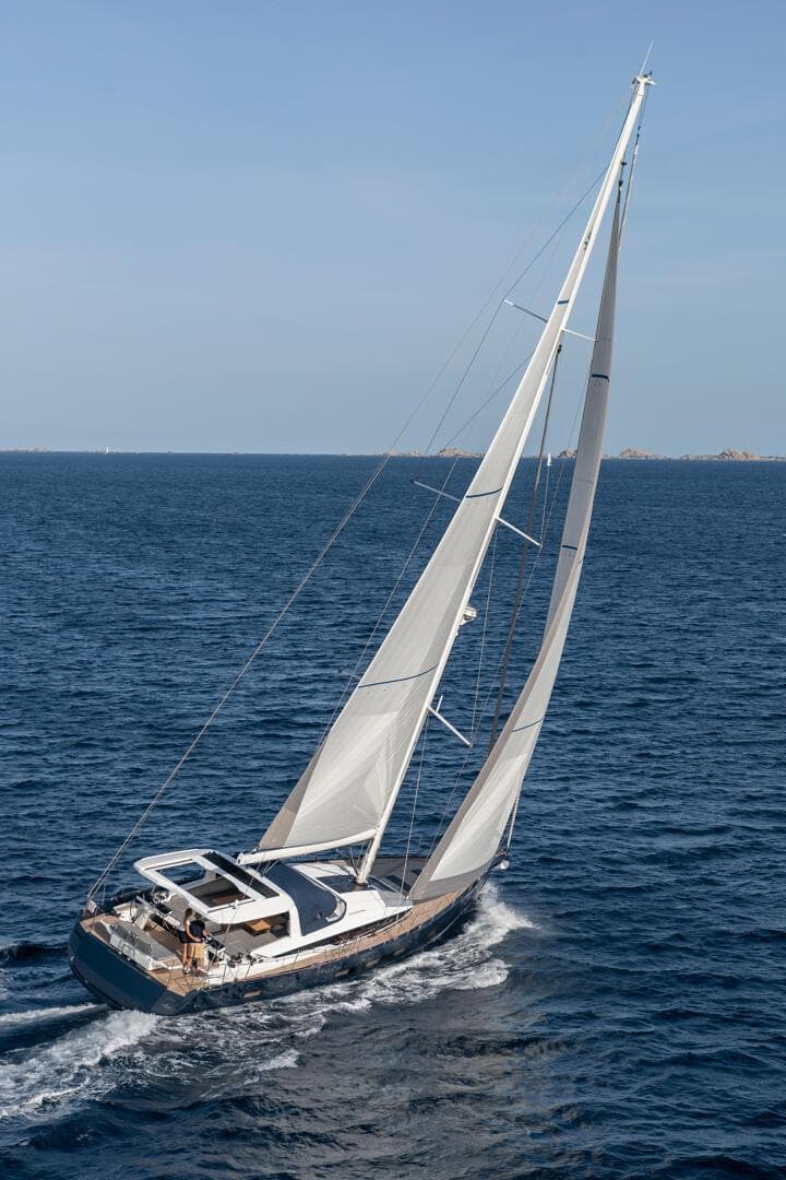 2022 Jeanneau Yacht 65 — photo 3