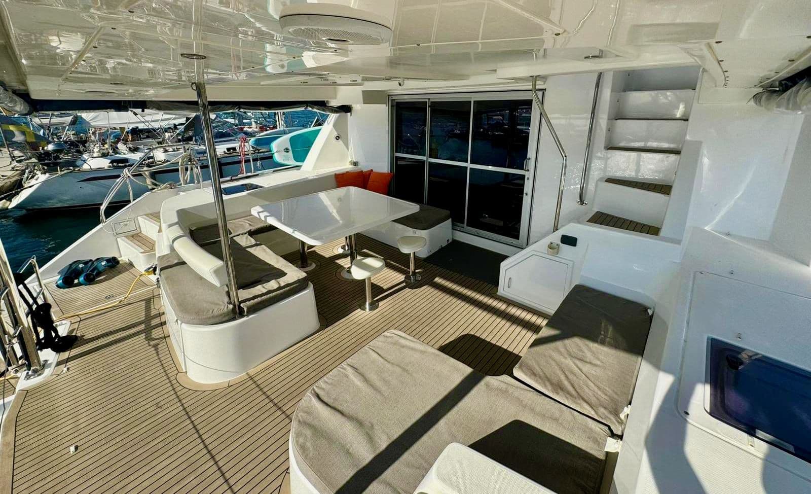 2017 LEOPARD 51 POWERCAT — photo 4