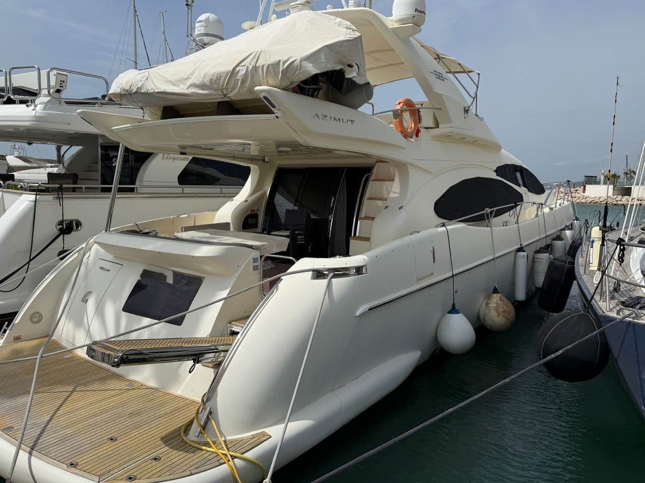 2007 Azimut 68 — photo 2