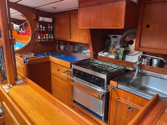 1983 Custom built boat Steel sailing yacht 16m – Damien design. — photo 7