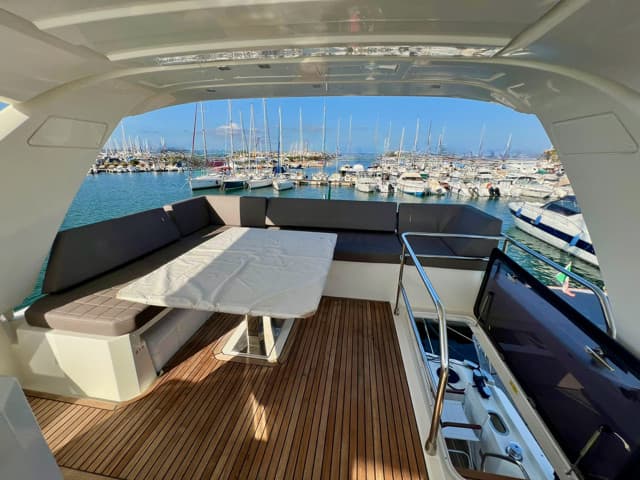 2018 Jeanneau Prestige 630 — photo 7
